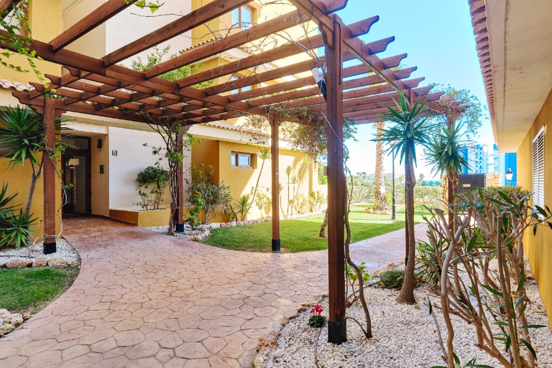  - Apartment / flat - Punta Prima - La Entrada