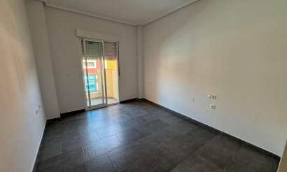 Apartment / flat - Resale - Almoradí - Almoradí