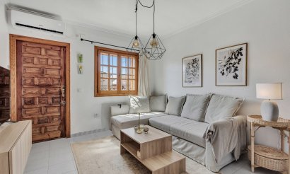 Apartment / flat - Resale - La Mata - La Mata