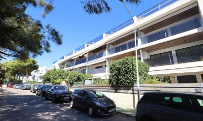 Apartment / flat - Resale - Orihuela Costa - Campoamor