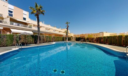 Apartment / flat - Resale - Orihuela Costa - Campoamor