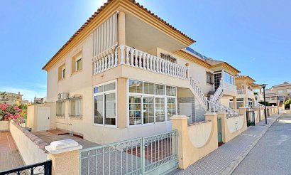 Apartment / flat - Resale - Orihuela Costa - La Zenia