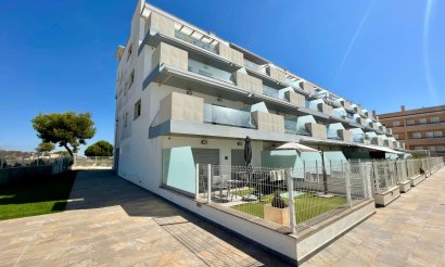 Apartment / flat - Resale - Orihuela Costa - Villamartín