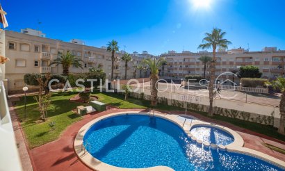 Apartment / flat - Resale - Torrevieja - C-11248