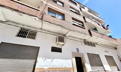 Apartment / flat - Resale - Torrevieja - C-37766