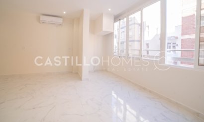 Apartment / flat - Resale - Torrevieja - Centro