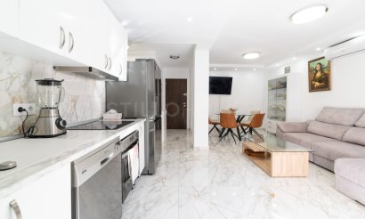 Apartment / flat - Resale - Torrevieja - Centro