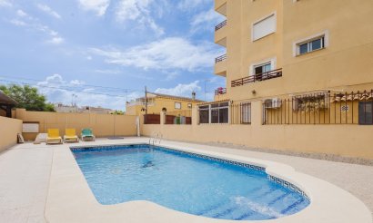 Apartment / flat - Resale - Torrevieja - Centro