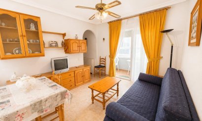Apartment / flat - Resale - Torrevieja - Estacion de autobuses