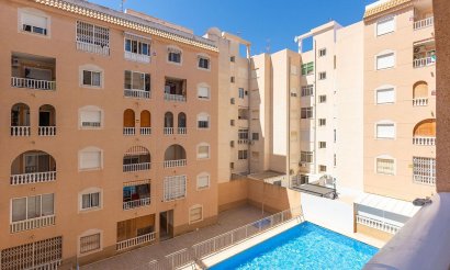 Apartment / flat - Resale - Torrevieja - Habaneras