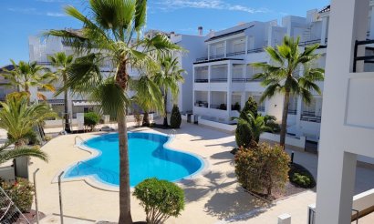 Apartment / flat - Resale - Torrevieja - La Veleta