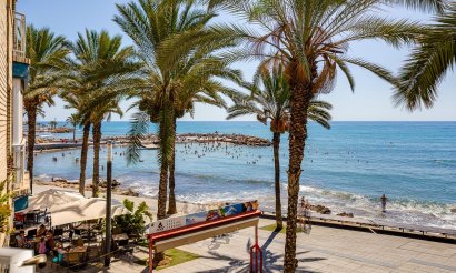 Apartment / flat - Resale - Torrevieja - Piscinas naturales