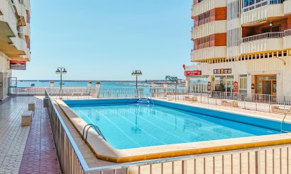 Apartment / flat - Resale - Torrevieja - Playa de La Acequion