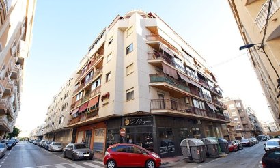 Apartment / flat - Resale - Torrevieja - Playa de los Locos
