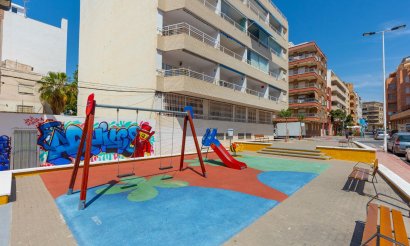 Apartment / flat - Resale - Torrevieja - Playa del Cura