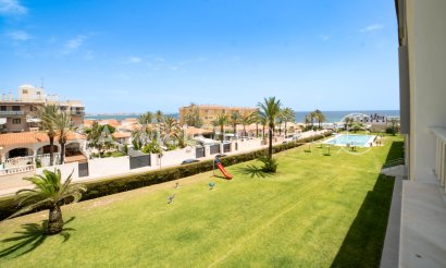 Apartment / flat - Resale - Torrevieja - Punta Prima