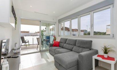 Apartment / flat - Resale - Villamartin - Villamartín