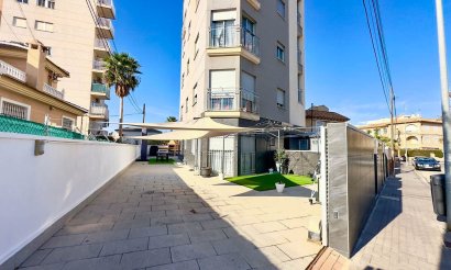 Building - Resale - Torrevieja - Nueva Torrevieja - Aguas Nuevas