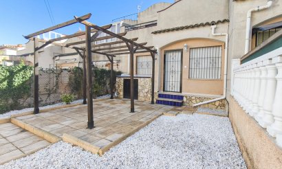 Bungalow - Resale - Torrevieja - Lago jardin