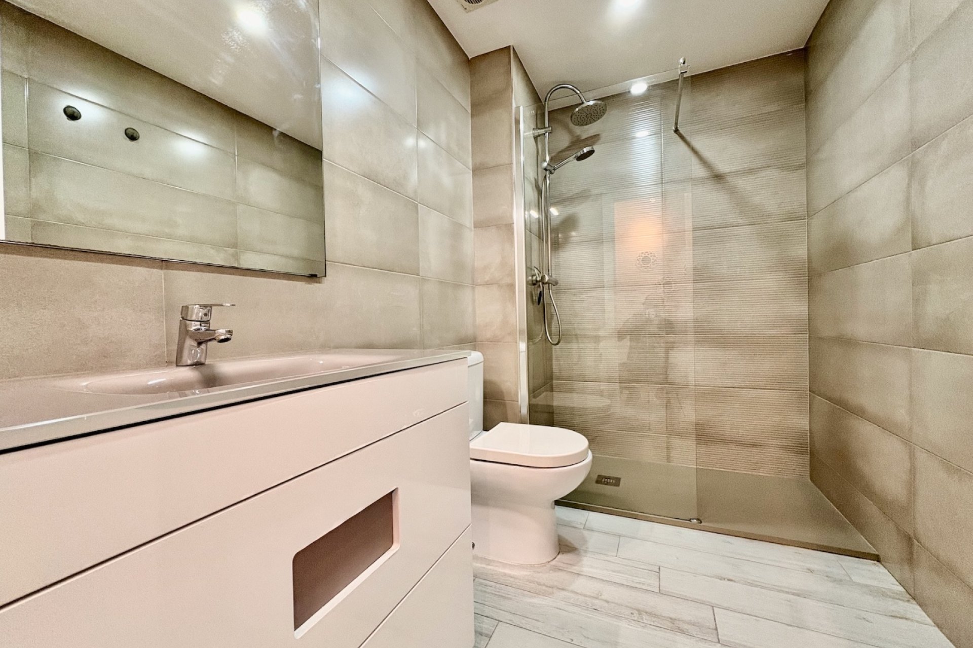 Long Term Rental - Apartment / flat - Torrevieja - Punta Prima