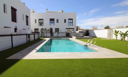 Maison de ville - Nouvelle construction - Pilar de la Horadada - pueblo