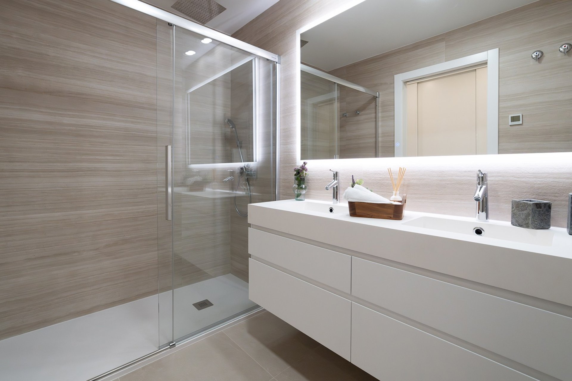 Obra nueva - Apartamento / piso - Benidorm - Spain