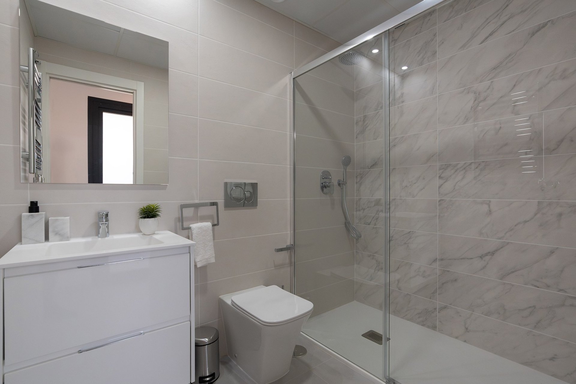 Obra nueva - Apartamento / piso - Benidorm - Spain