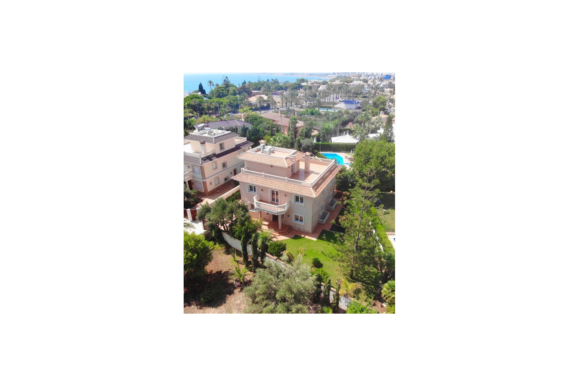 Obra nueva - Villa - Cabo Roig