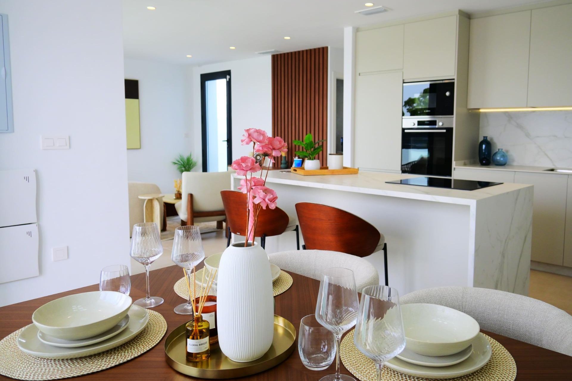 Obra nueva - Villa - Dolores - polideportivo