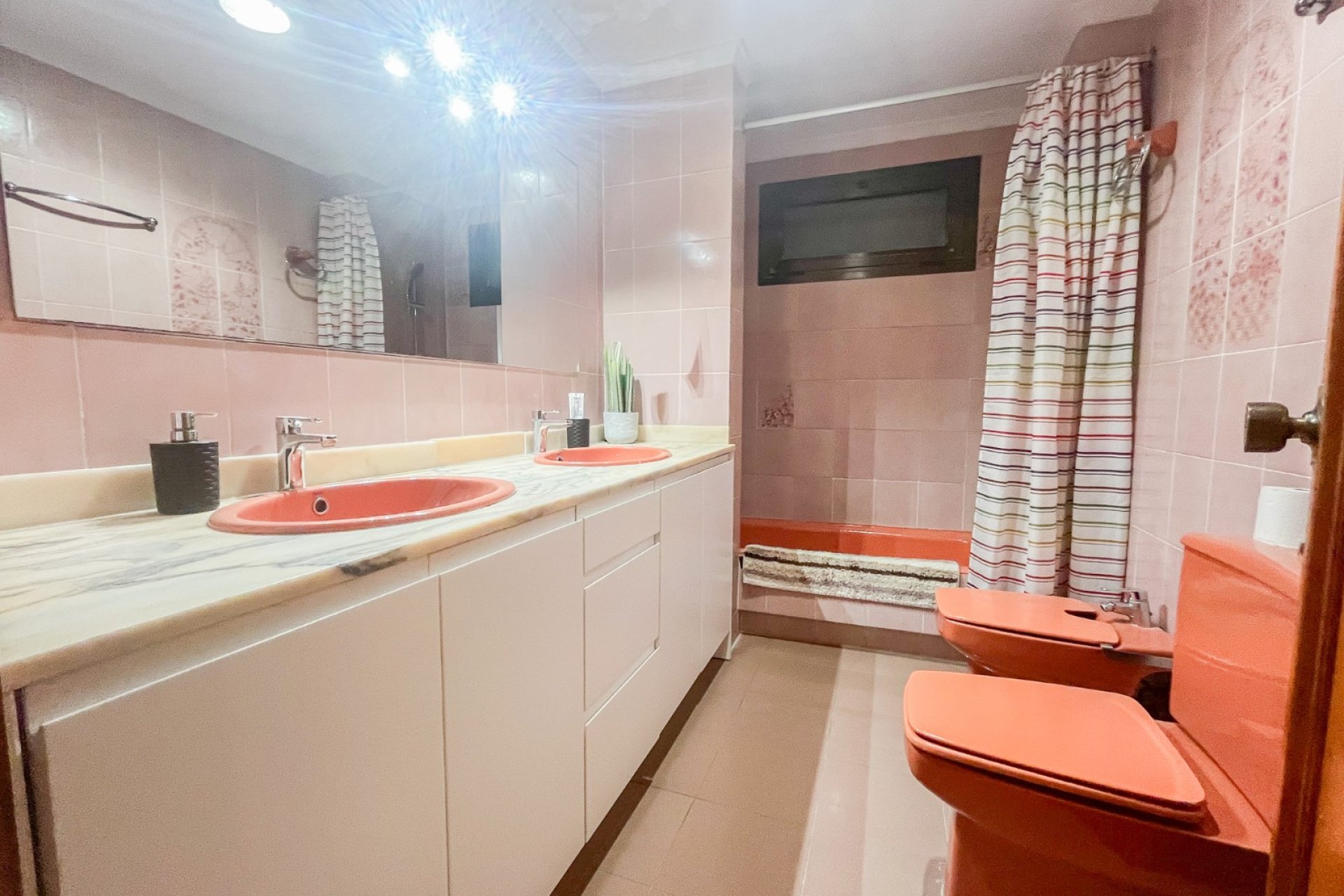 Resale - Apartment / flat - Alicante - Centro