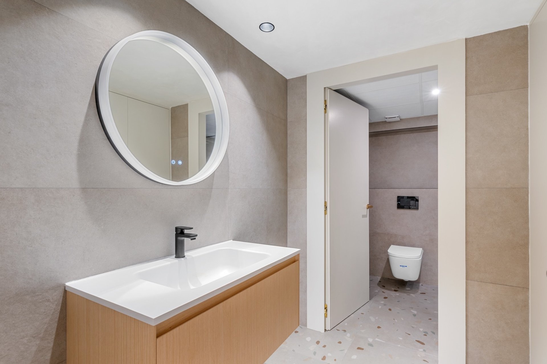 Resale - Apartment / flat - Alicante