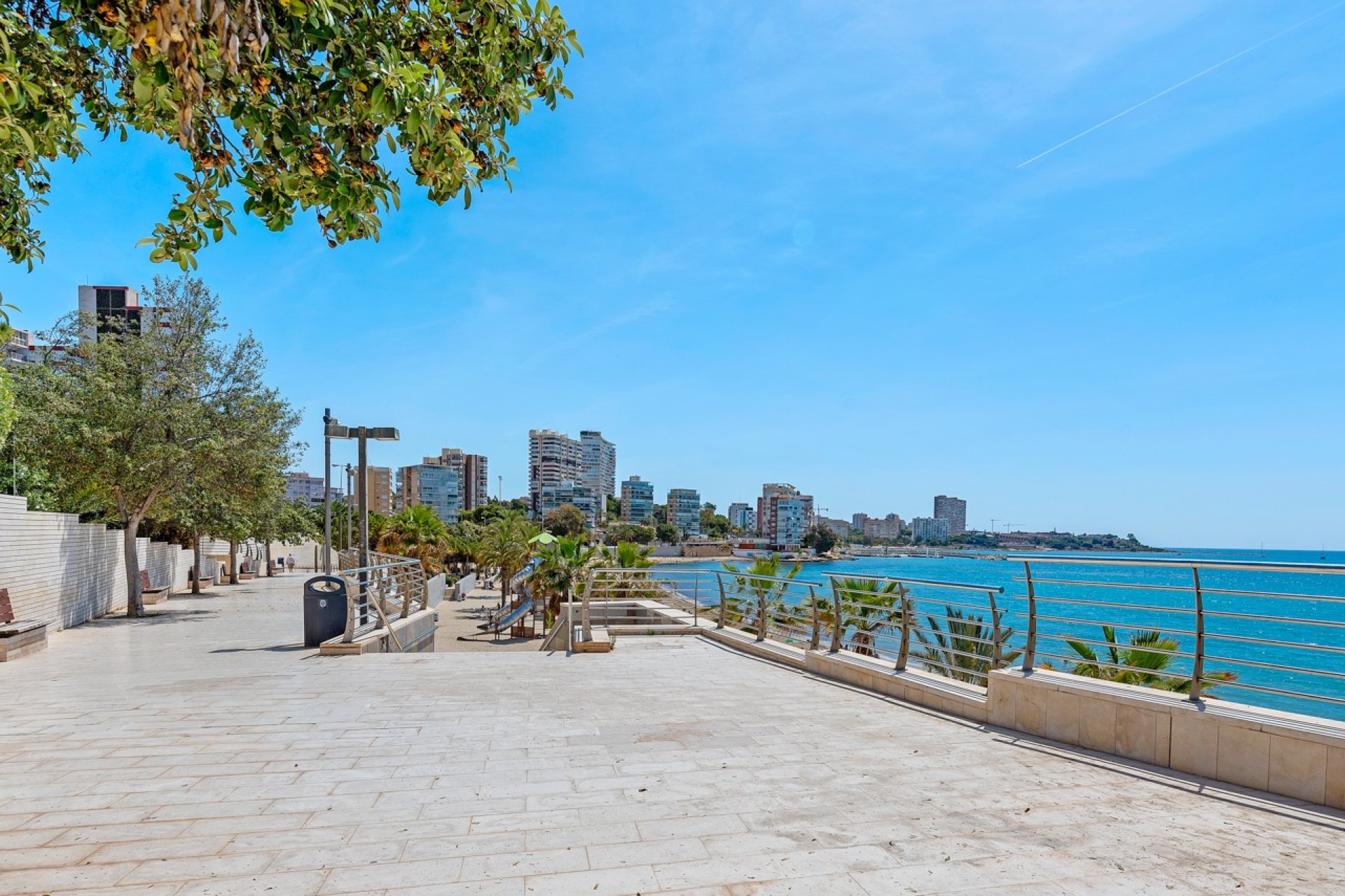 Resale - Apartment / flat - Alicante