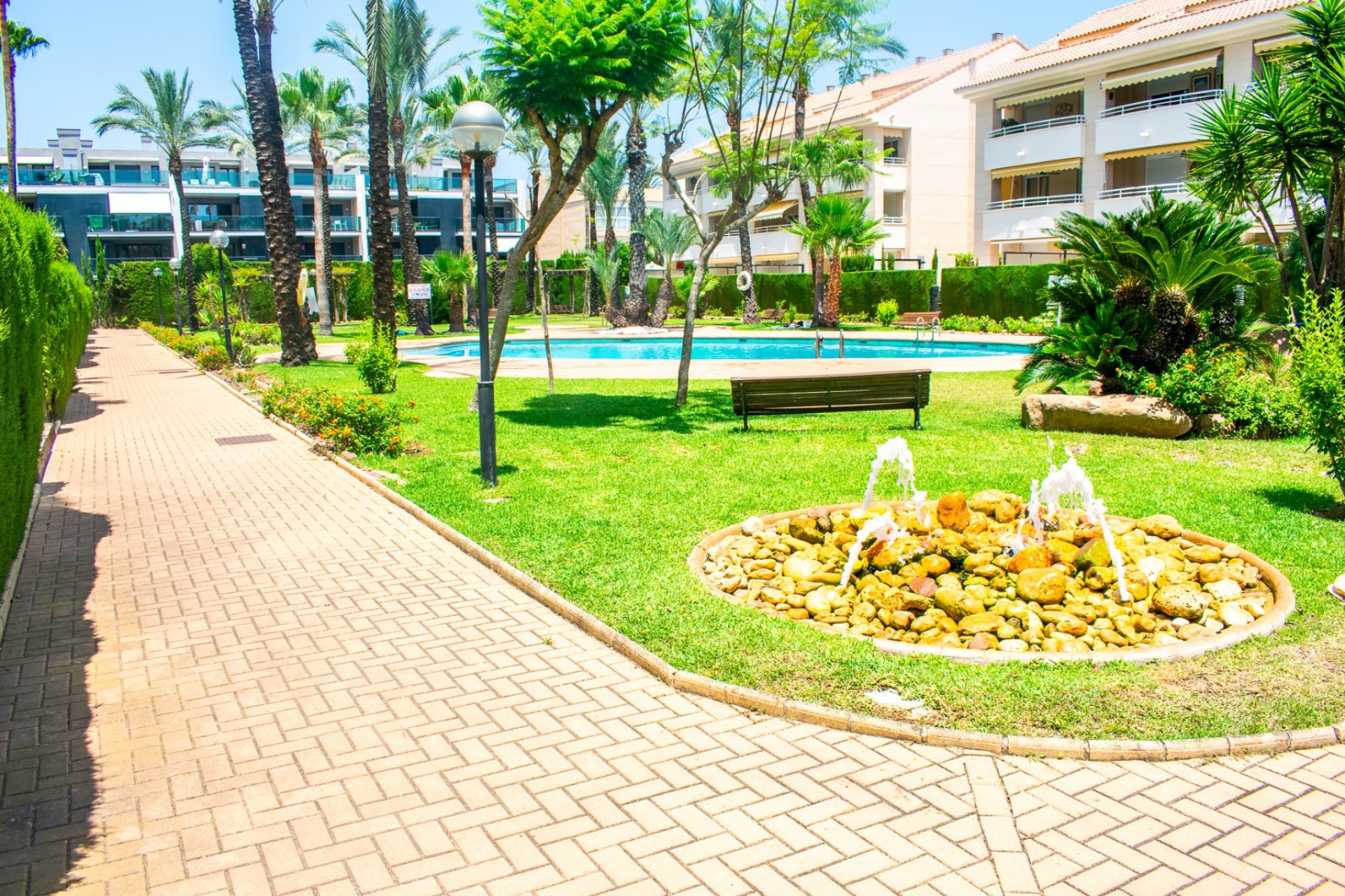 Resale - Apartment / flat - Arenales del Sol - Platja de l\'Arenal