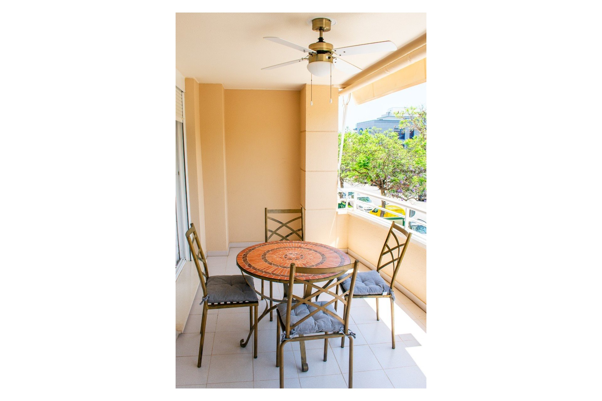 Resale - Apartment / flat - Arenales del Sol - Platja de l\'Arenal