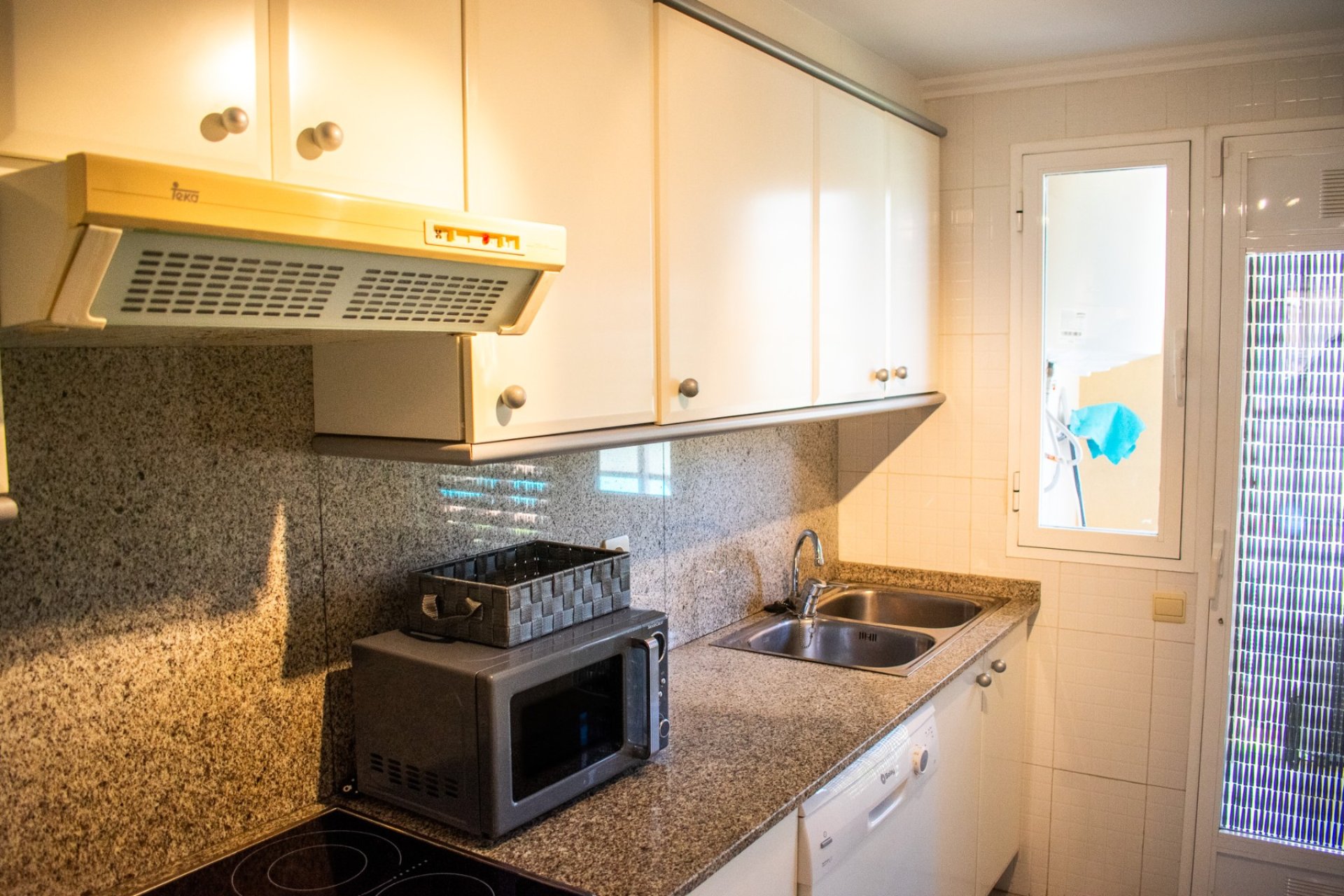 Resale - Apartment / flat - Arenales del Sol - Platja de l\'Arenal