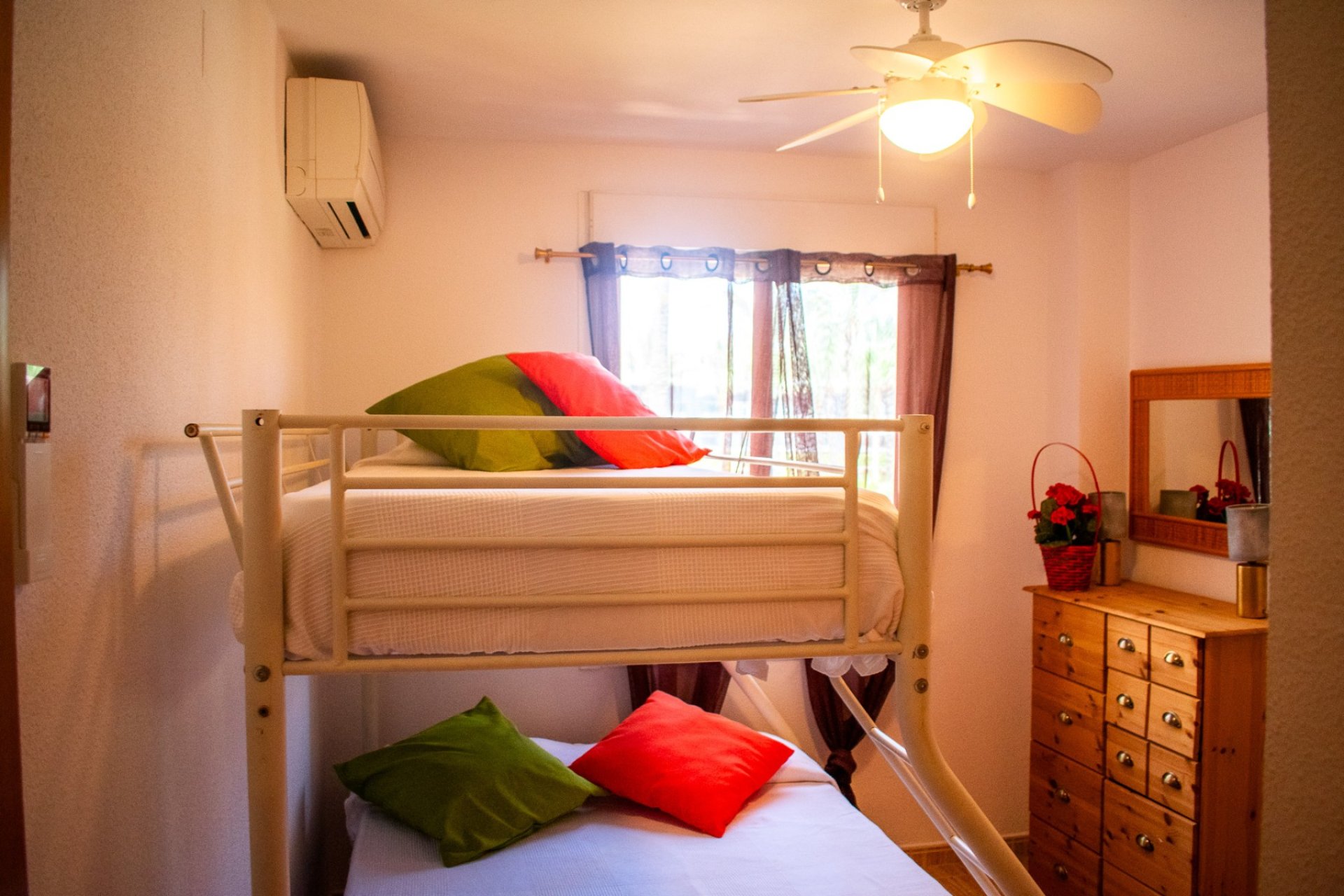 Resale - Apartment / flat - Arenales del Sol - Platja de l\'Arenal