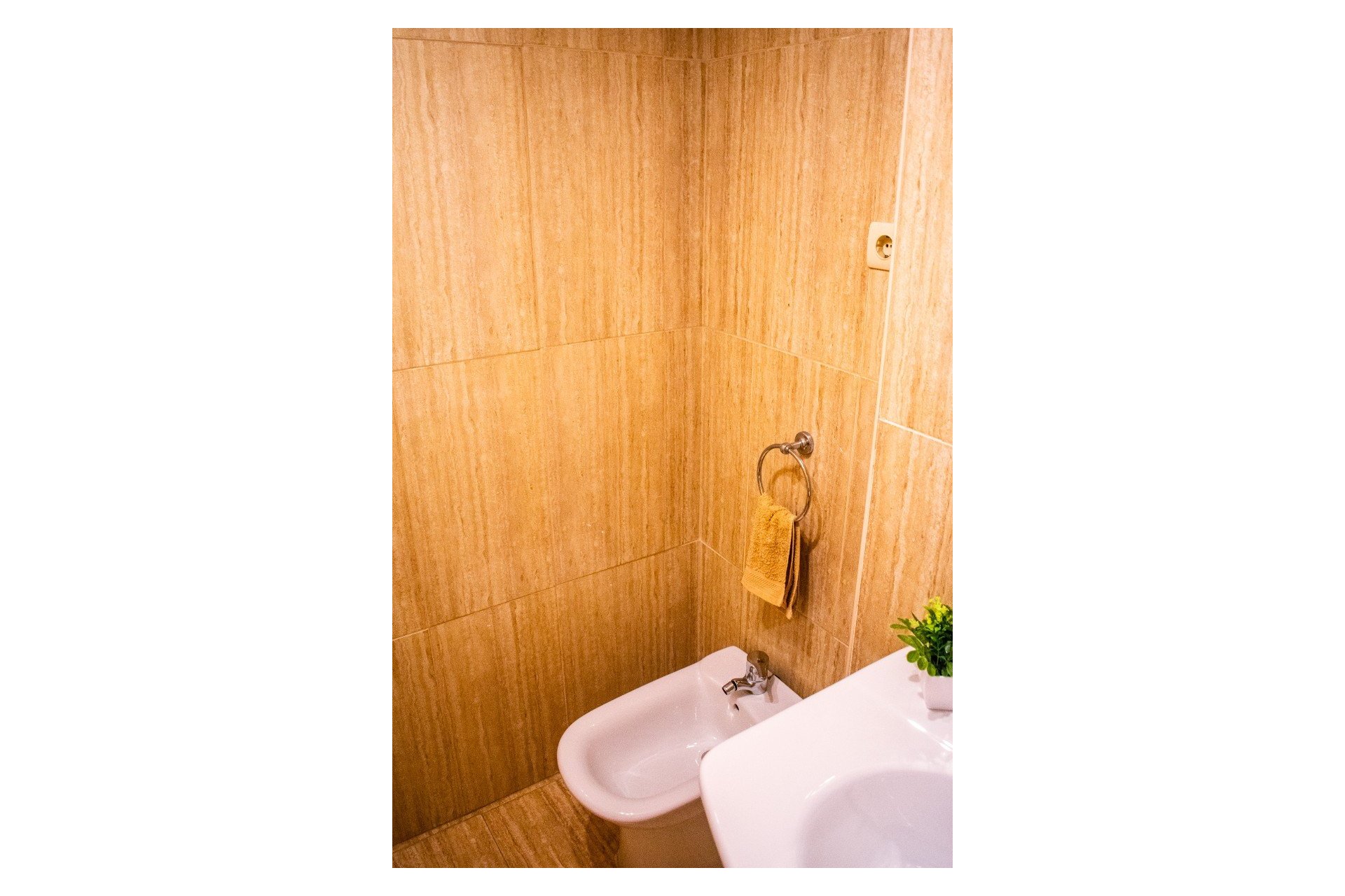 Resale - Apartment / flat - Arenales del Sol - Platja de l\'Arenal
