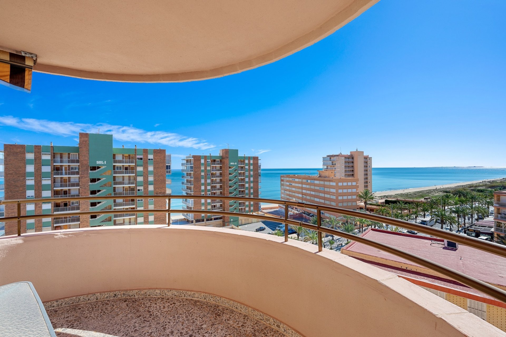 Resale - Apartment / flat - Arenales del Sol - Segunda linea playa
