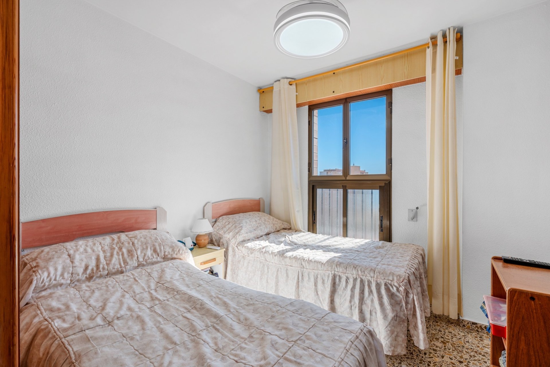 Resale - Apartment / flat - Arenales del Sol - Segunda linea playa