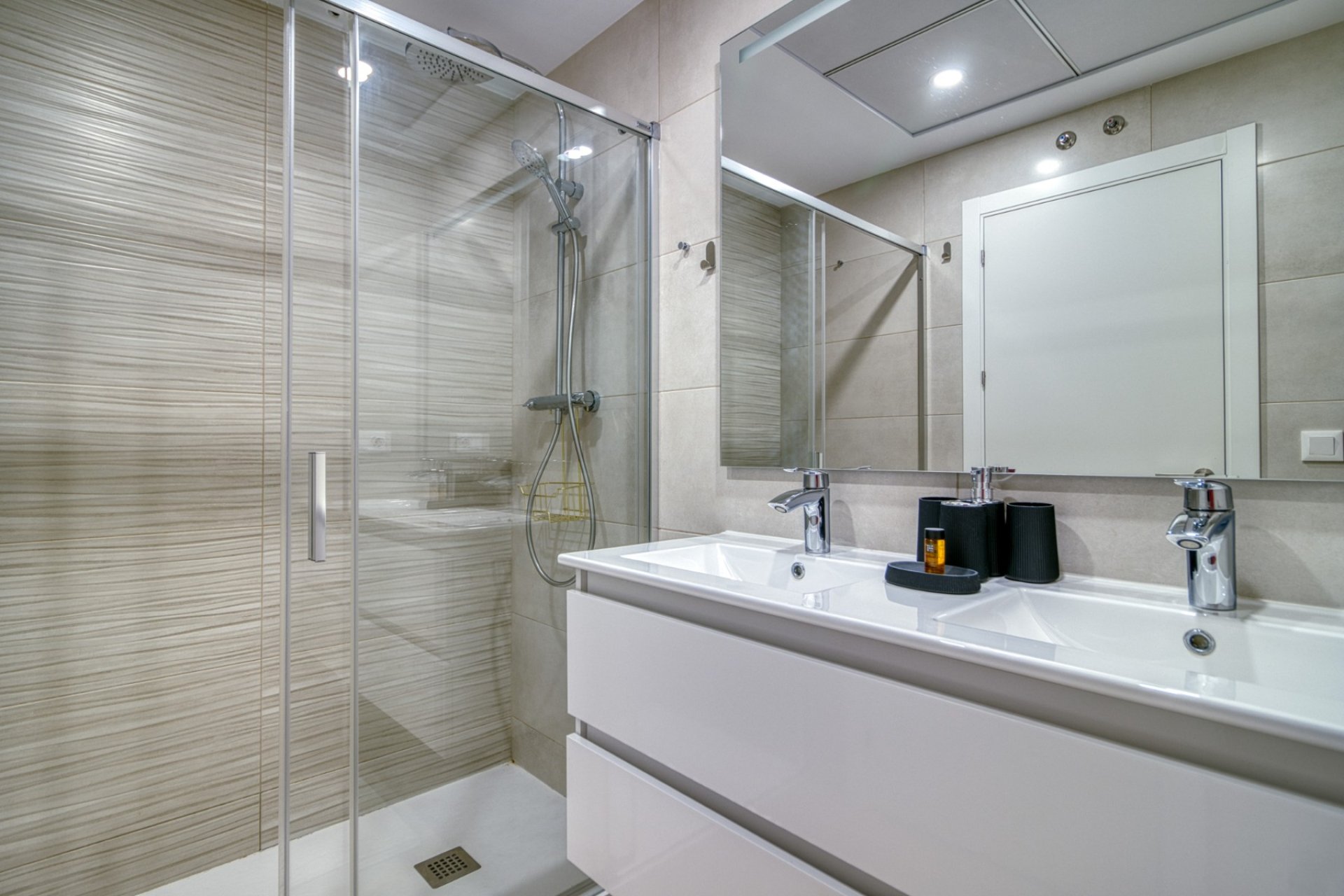 Resale - Apartment / flat - Benidorm - Playa Poniente