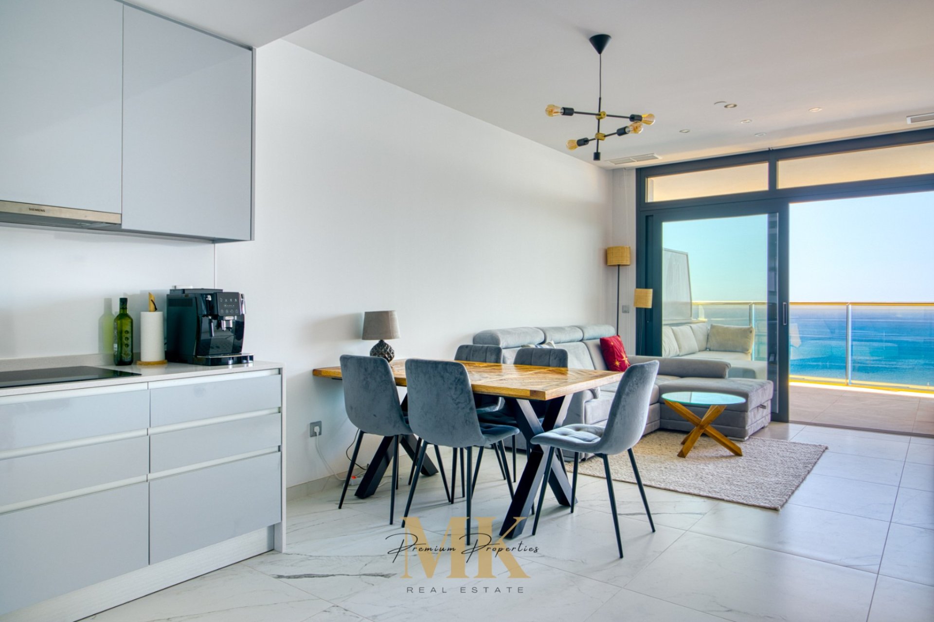 Resale - Apartment / flat - Benidorm - Playa Poniente