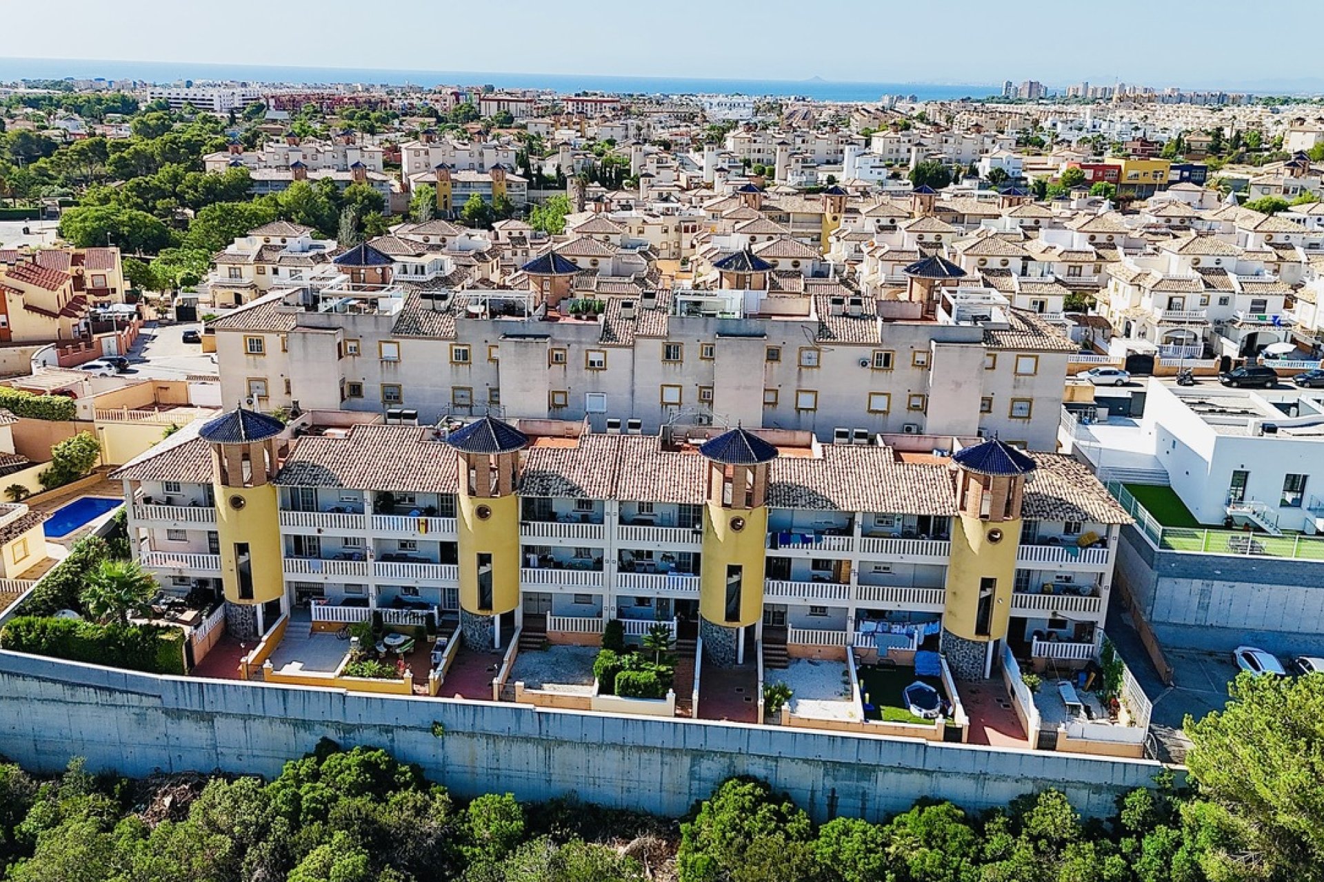 Resale - Apartment / flat - Cabo Roig