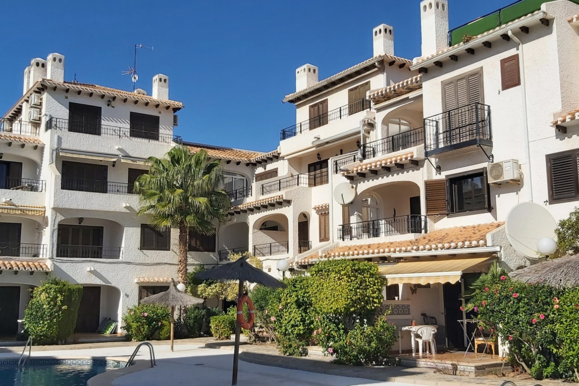Resale - Apartment / flat - Cabo Roig