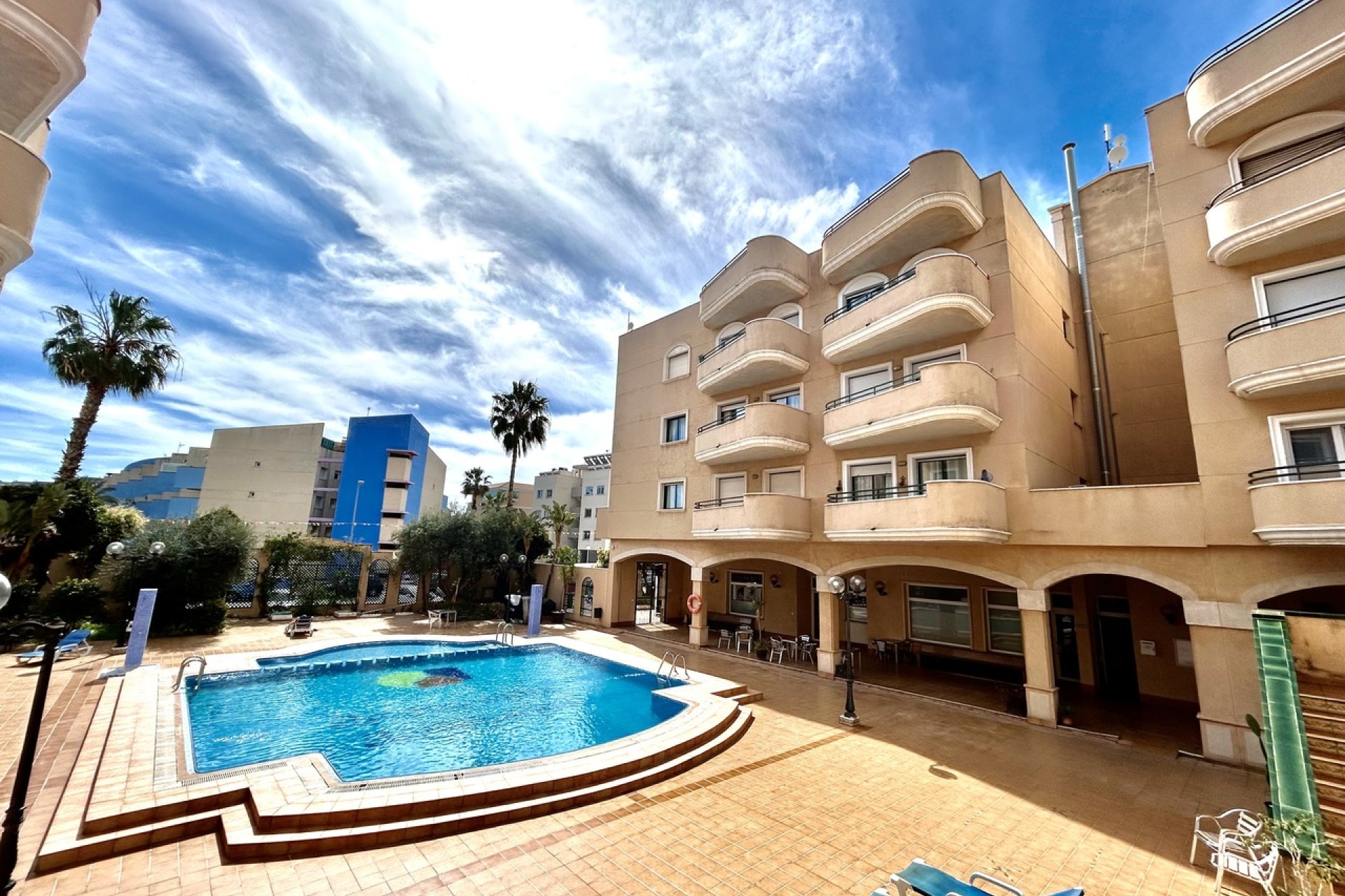 Resale - Apartment / flat - Cabo Roig