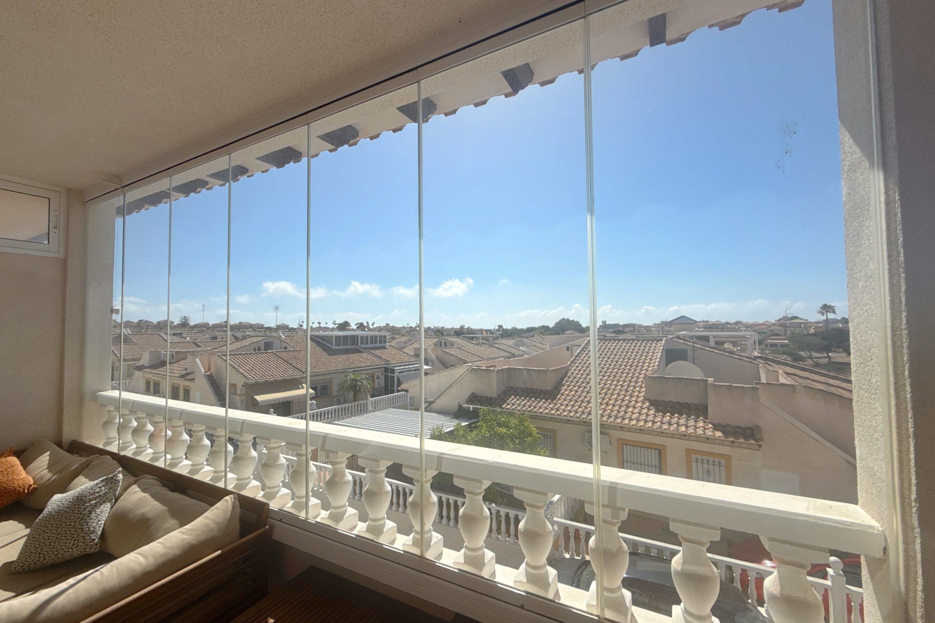 Resale - Apartment / flat - Cabo Roig