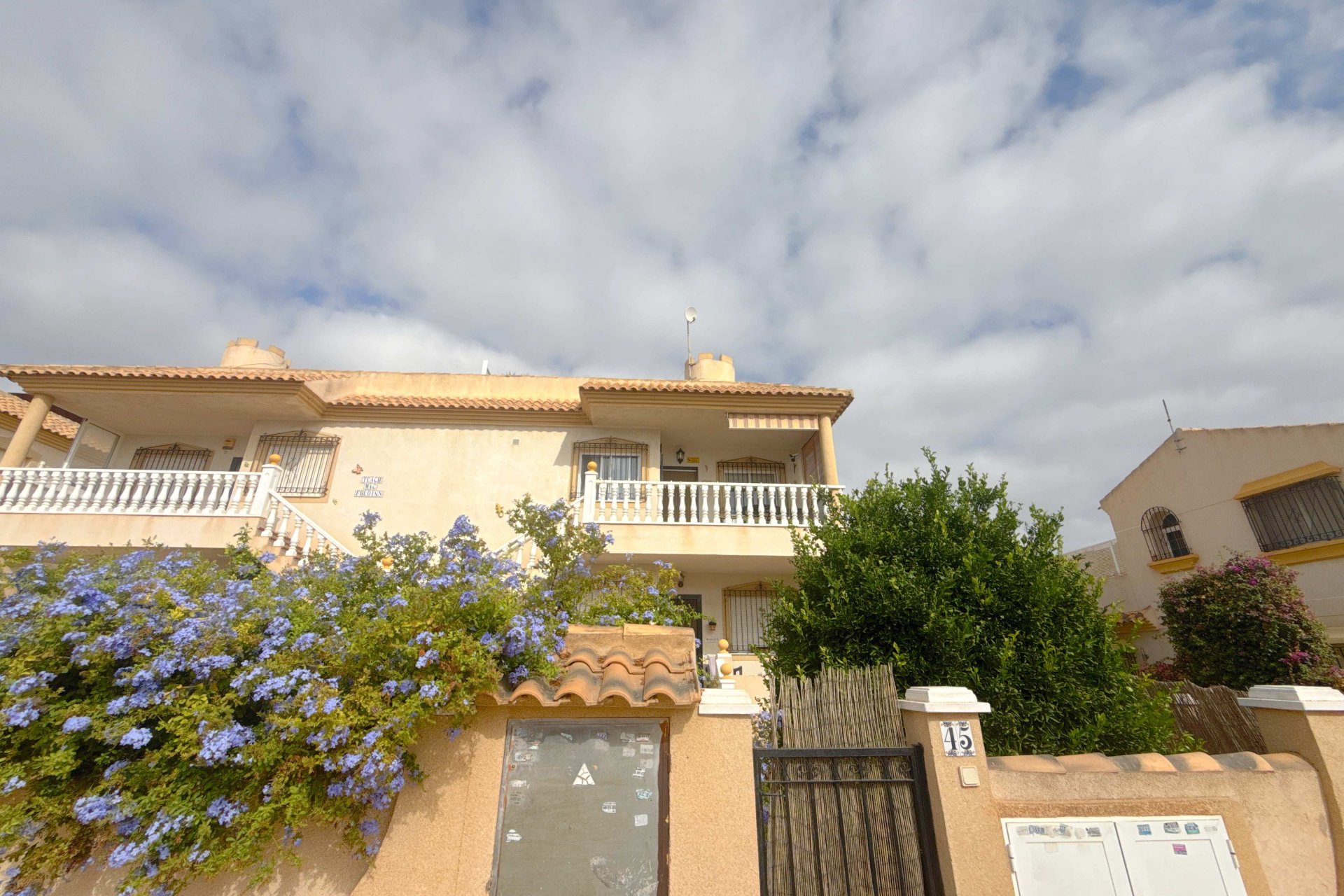 Resale - Apartment / flat - Cabo Roig