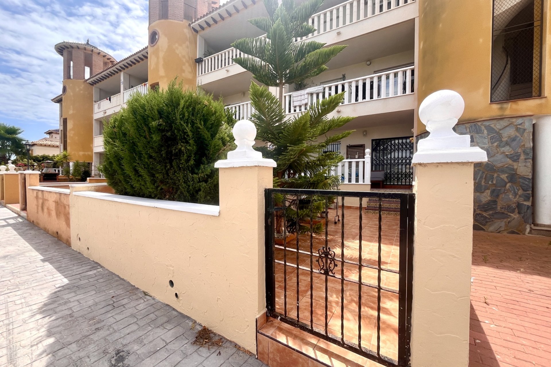 Resale - Apartment / flat - Cabo Roig