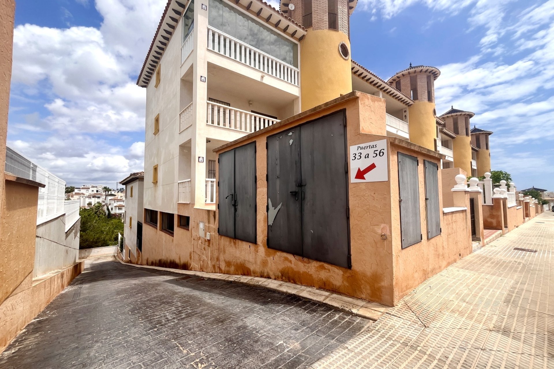 Resale - Apartment / flat - Cabo Roig