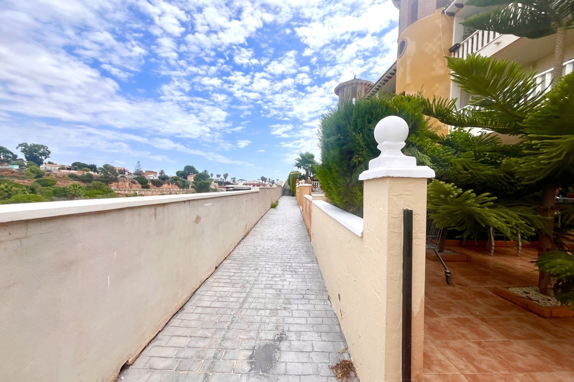 Resale - Apartment / flat - Cabo Roig
