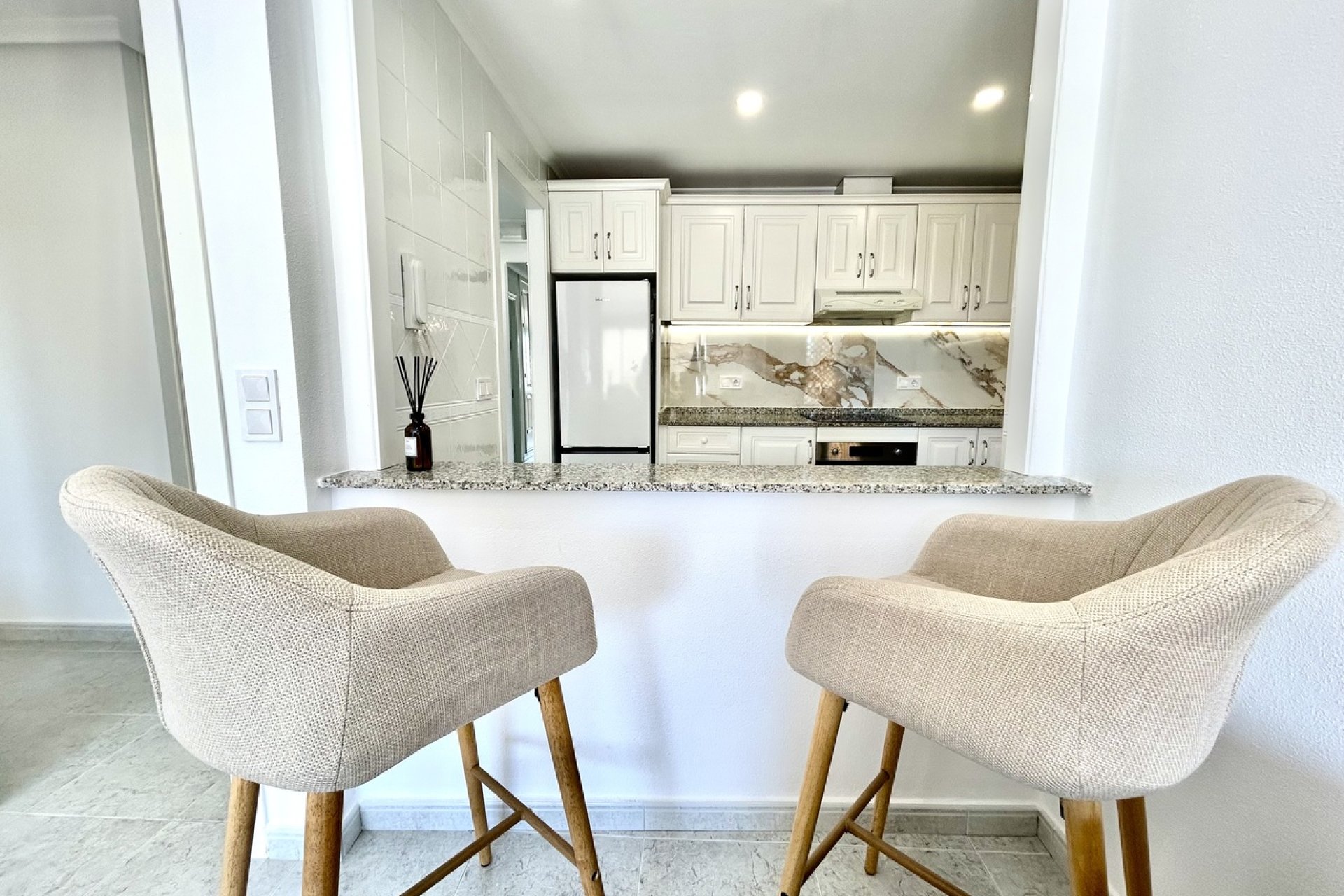 Resale - Apartment / flat - Campoamor R-5